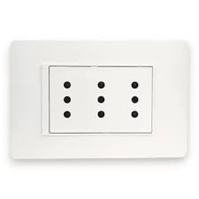 [015950] ENCHUFE TRIPLE EMBUTIDO 10A BTICINO BLANCO